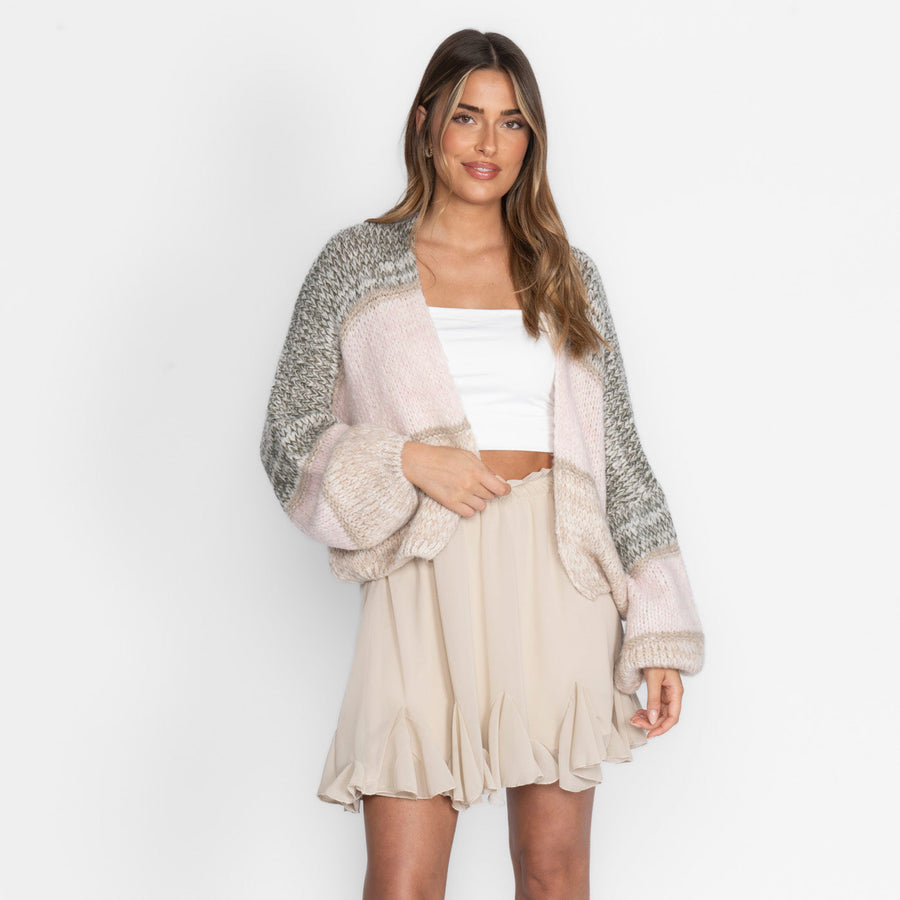 Oversized Cardigan Short "CozyGlam"