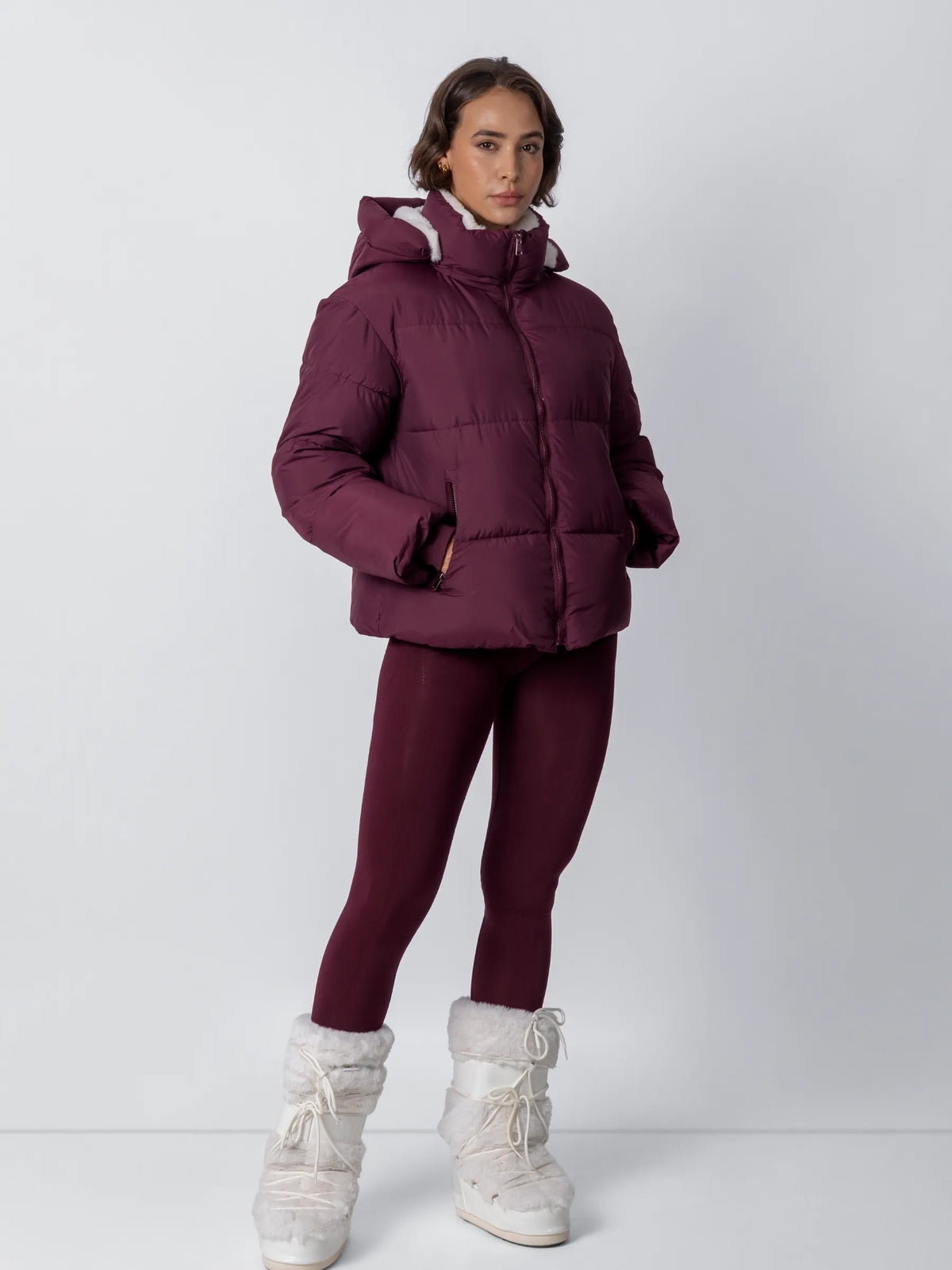 Krótka, pikowana kurtka WarmCore™ Classic z odpinanym kapturem