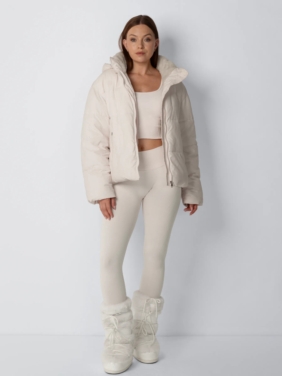 Krótka, pikowana kurtka WarmCore™ Classic z odpinanym kapturem