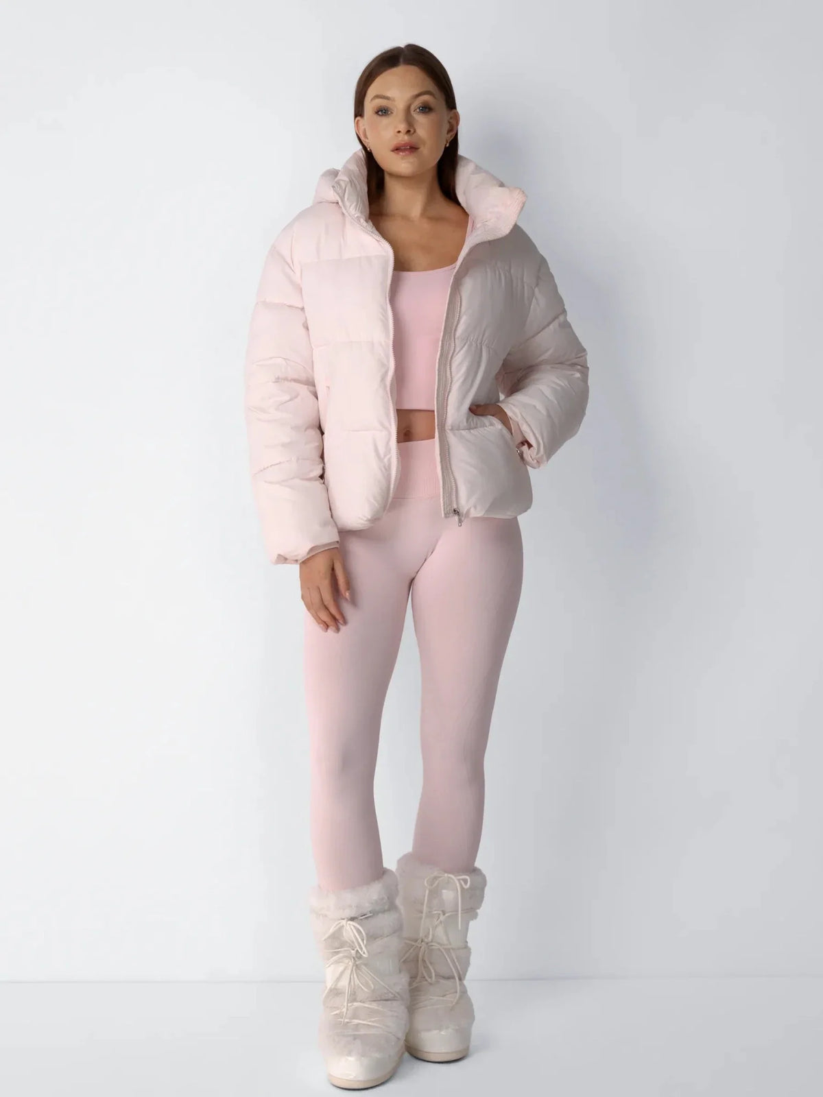 Krótka, pikowana kurtka WarmCore™ Classic z odpinanym kapturem