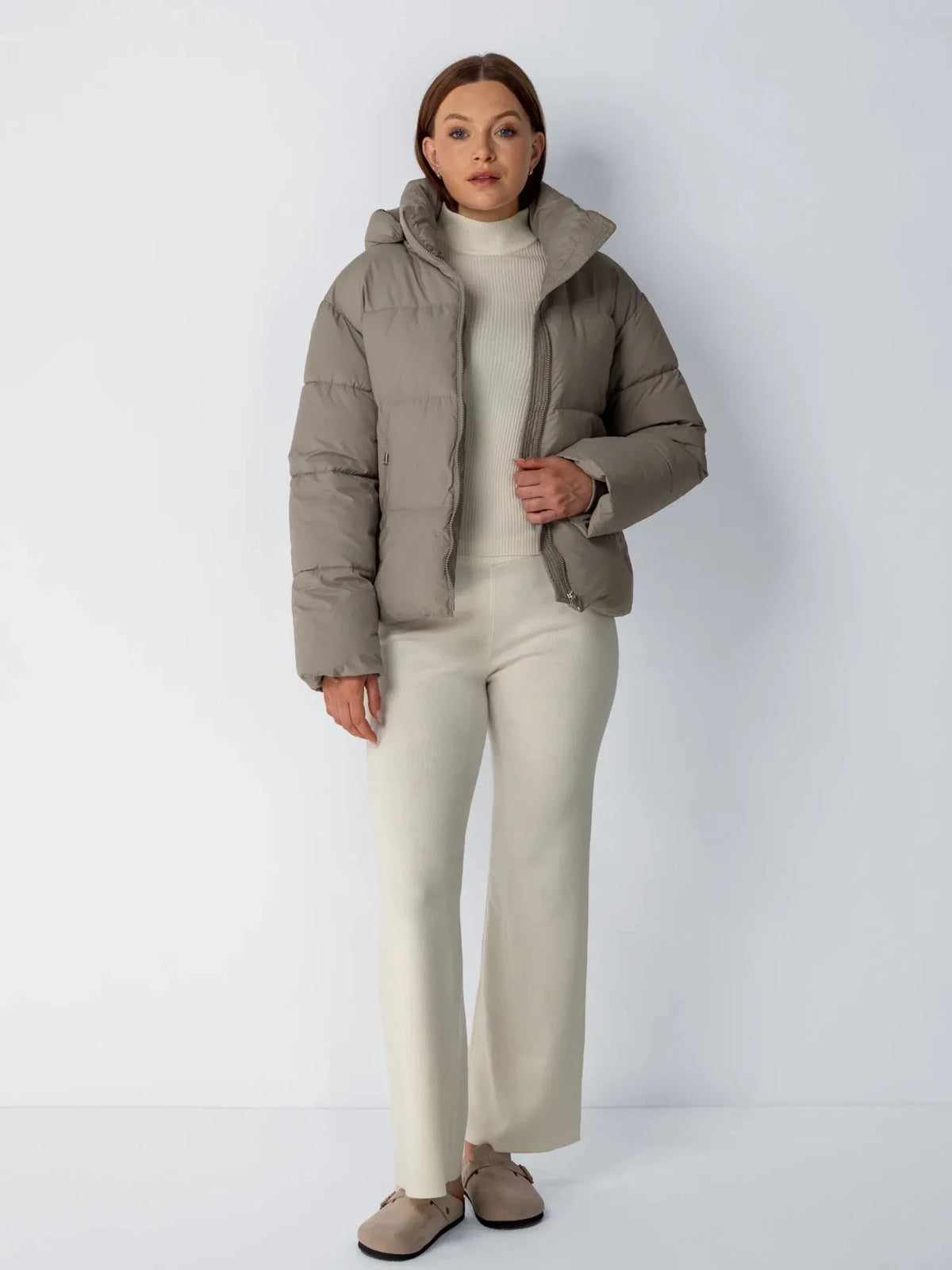 Krótka, pikowana kurtka WarmCore™ Classic z odpinanym kapturem