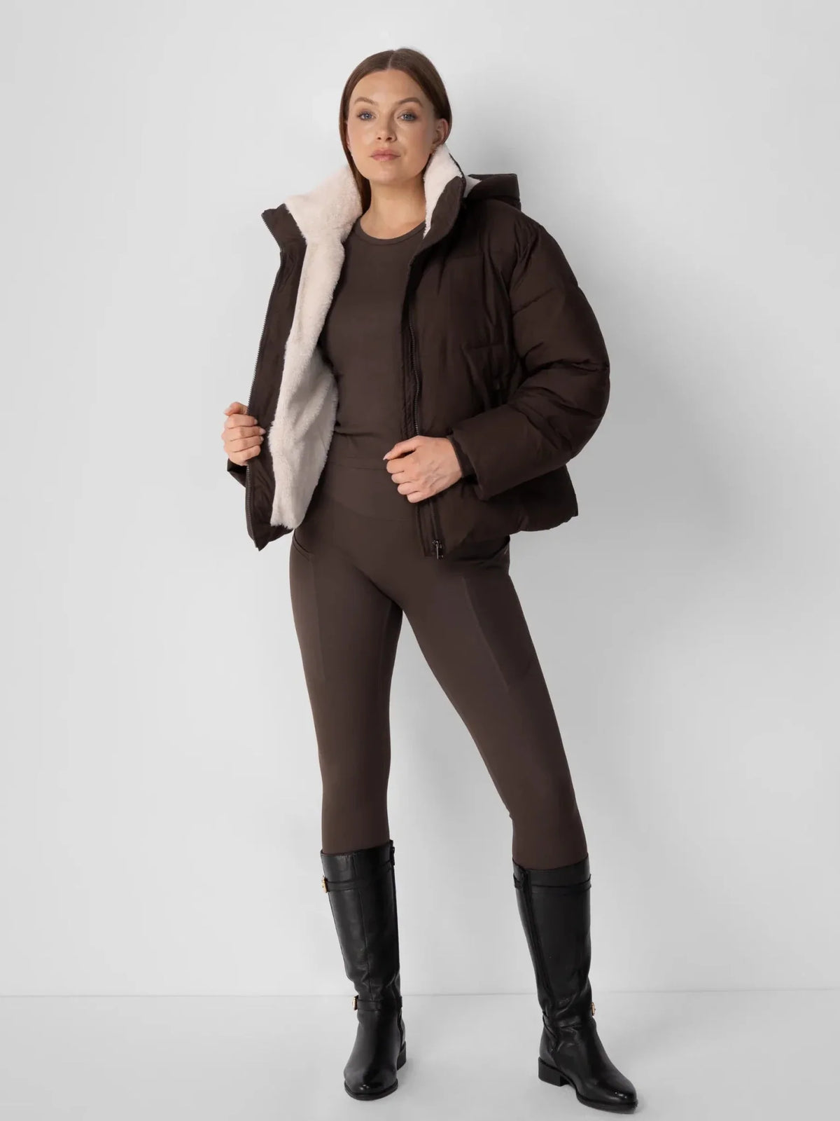 Krótka, pikowana kurtka WarmCore™ Classic z odpinanym kapturem